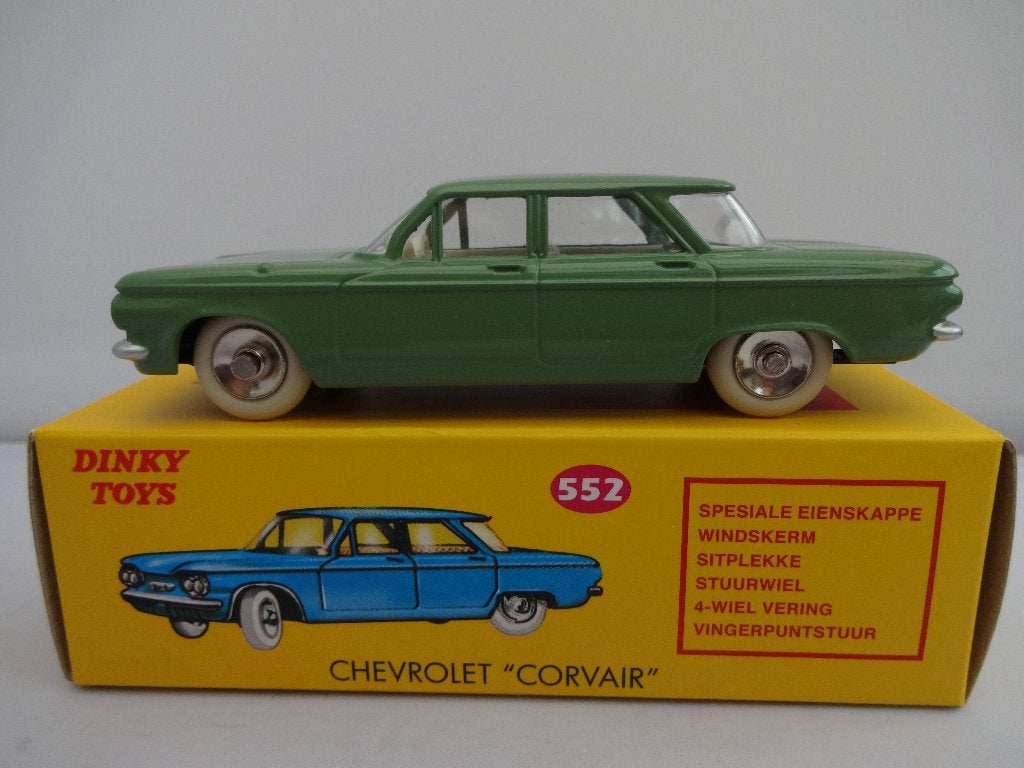Chevrolet Corvair groen nr: 552 van Dinky Toys 1:43 ZELDZAAM, Hobby en Vrije tijd, Modelauto's | 1:43, Ophalen of Verzenden, Nieuw