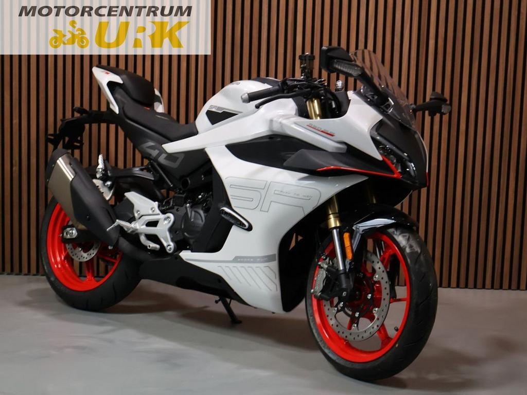 CFMOTO 450 SR (bj 2025), Motoren, 450 cc, 2 cilinders, Bedrijf, Onbekend
