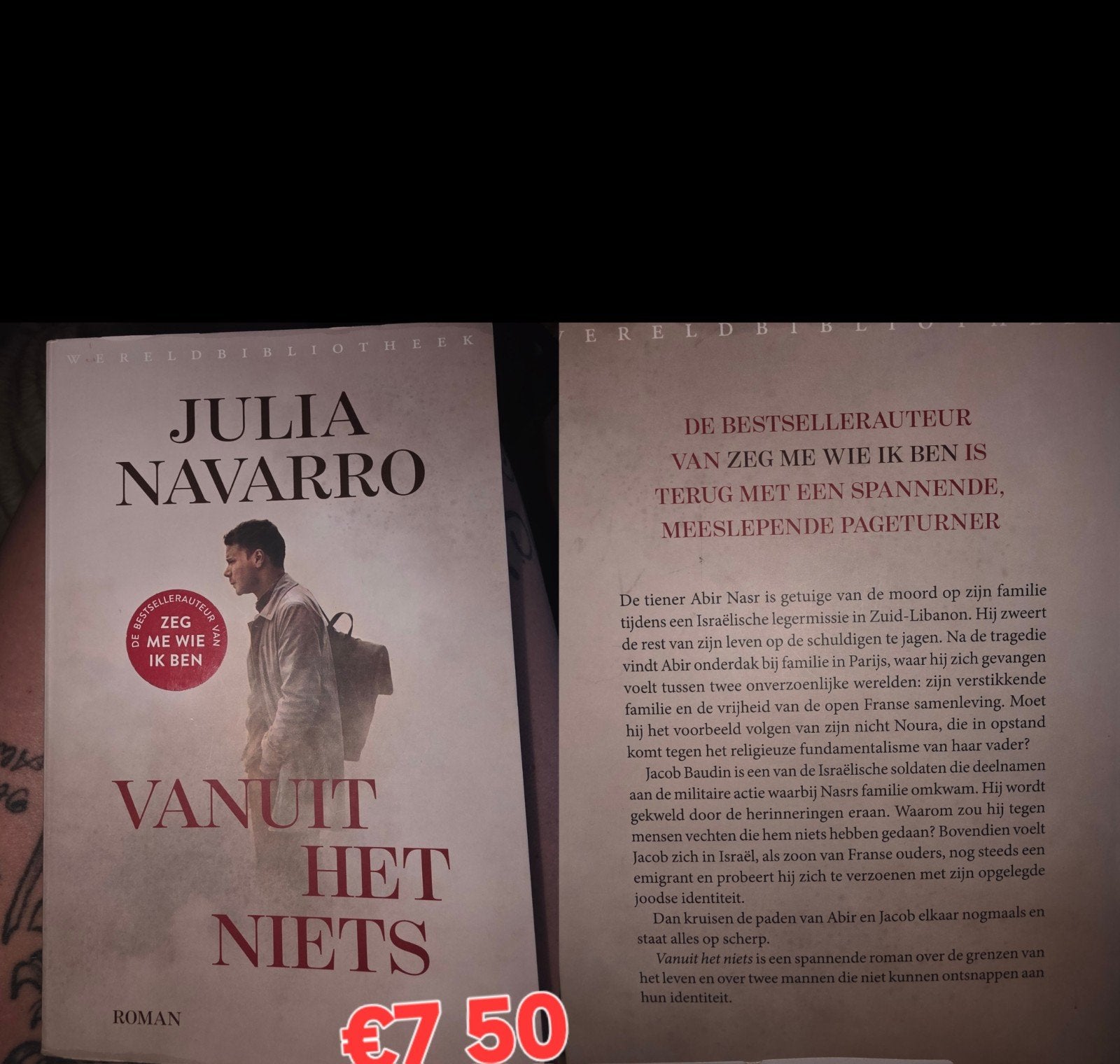 julia navarro Vanuit het niets, Ophalen of Verzenden, Zo goed als nieuw