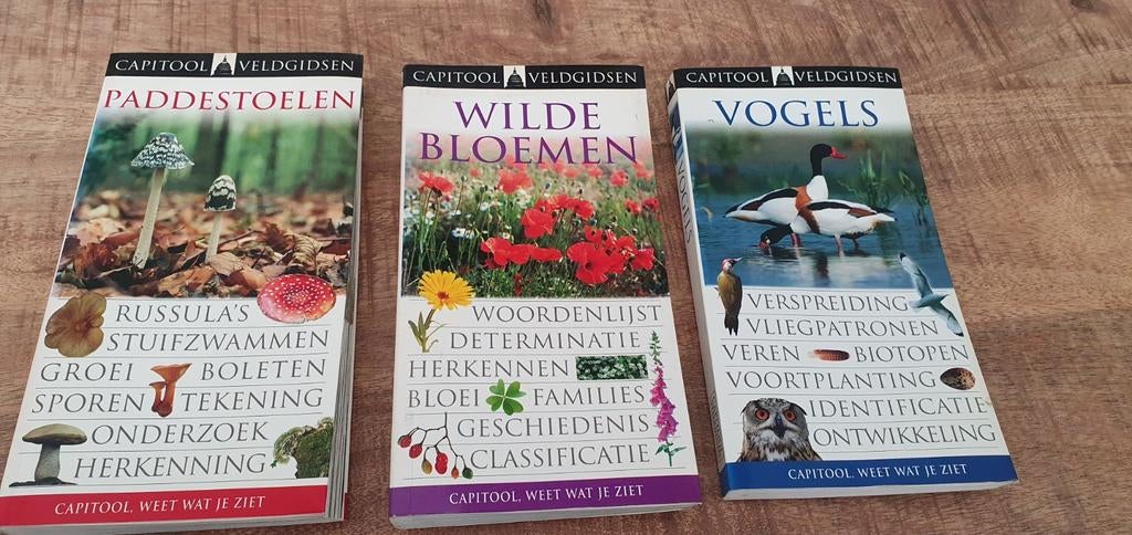 Capitool Veldgidsen Paddestoelen, Wilde bloemen  en Vogels, Ophalen of Verzenden, Vogels