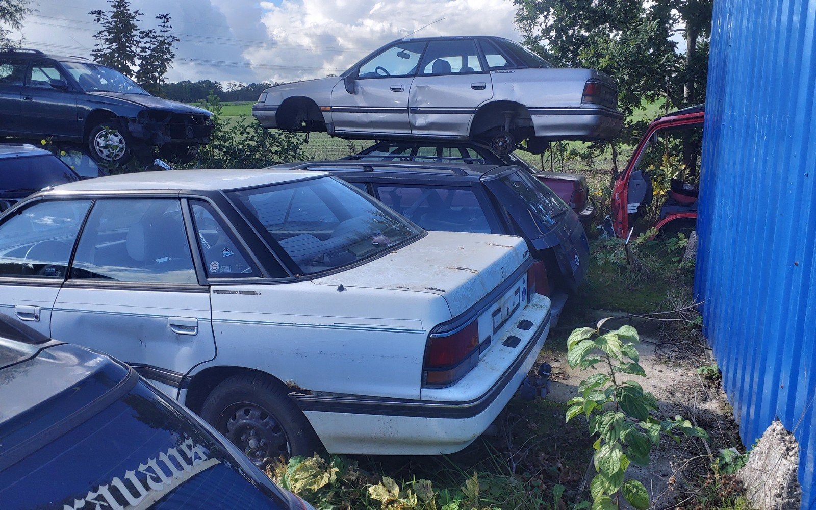 Zeer veel fist gen 1e generatie subaru legacy onderdelen, Auto-onderdelen, Ophalen of Verzenden, Voor, Subaru, Spatbord