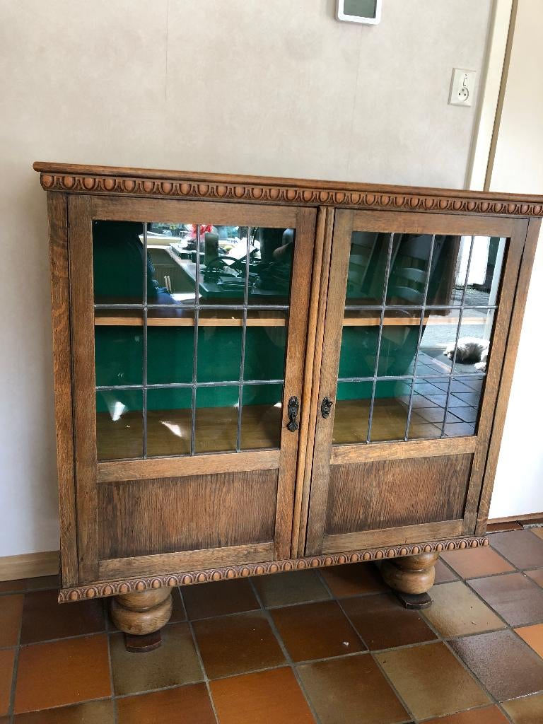 Antiek Eiken Theekastje / Vitrinekast met Glas-in-lood 1920, Ophalen