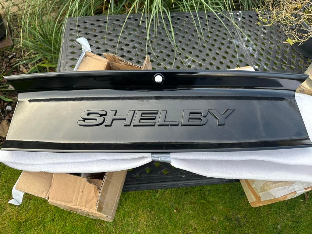 Mustang achterdekselcover / decklid / Shelby / GT, Ophalen of Verzenden, Nieuw, Voor, Bumper