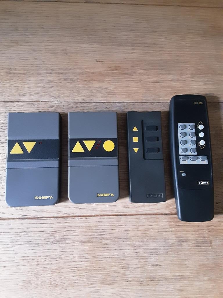 SOMFY HANDZENDERS, Ophalen of Verzenden