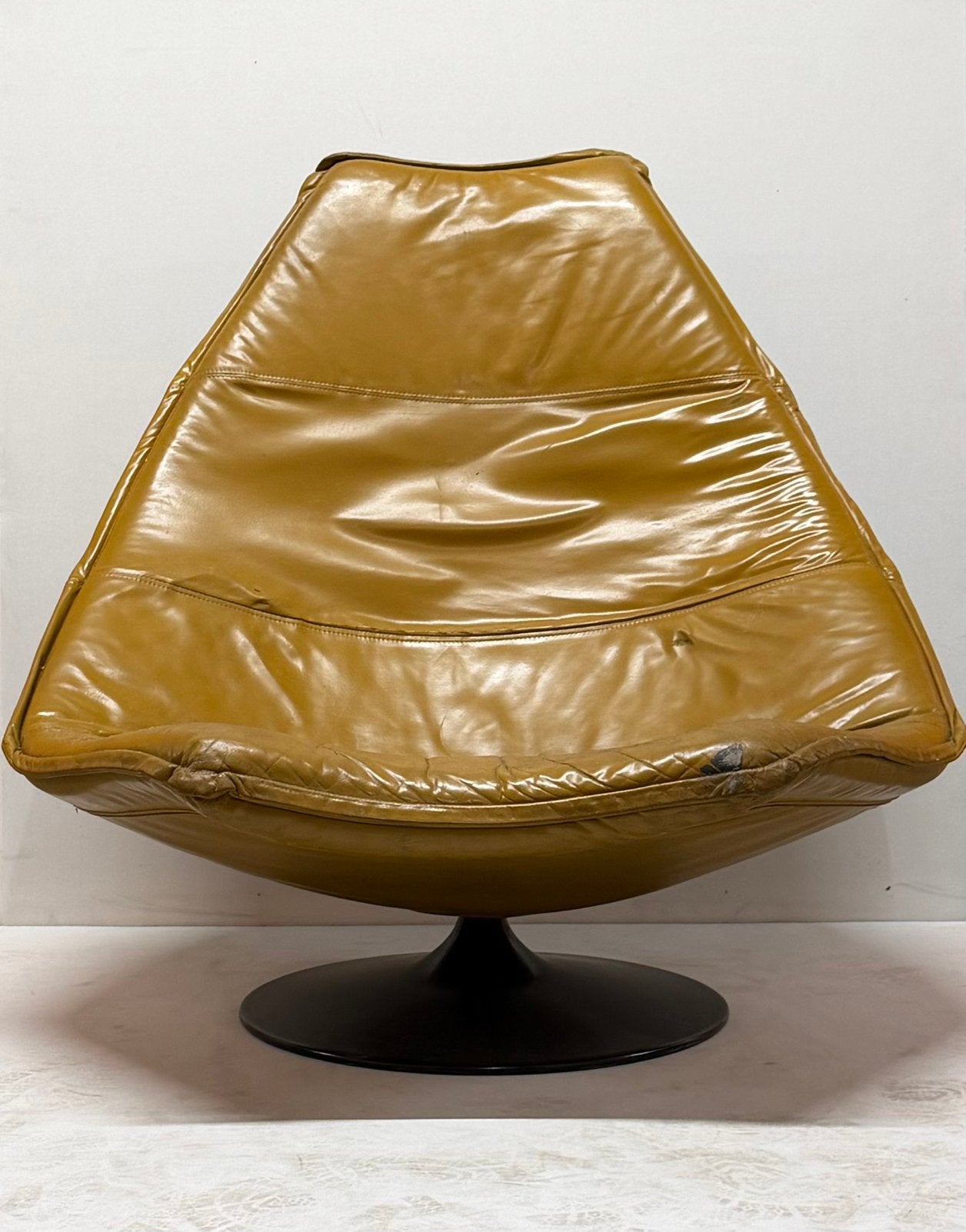Artifort f585 Geoffrey Harcourt, draaibaar fauteuil, 75 tot 100 cm, Ophalen of Verzenden, Stof, F585