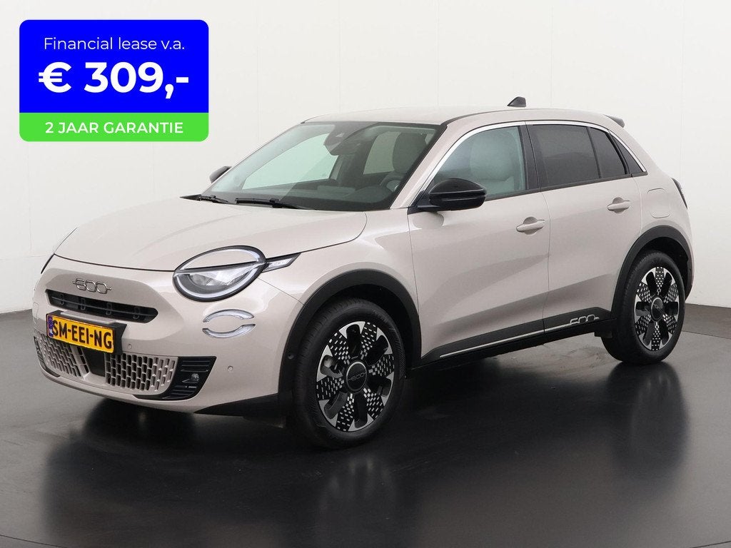 Fiat 600e La Prima 54 kWh | Stoelmassage | Camera | Apple Ca, Auto's, Fiat, 12 maanden, Gebruikt, 156 pk, Beige