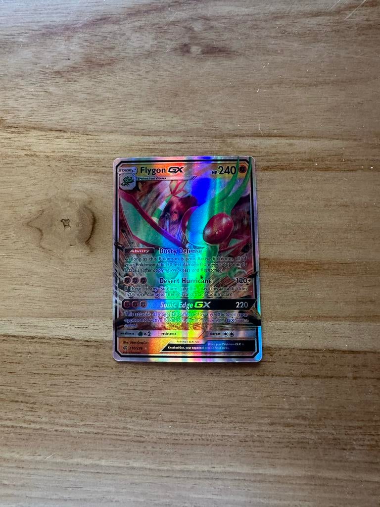 Pokémon TCG Flygon GX Full Art Kaart, Ophalen of Verzenden, Zo goed als nieuw, Losse kaart, Foil