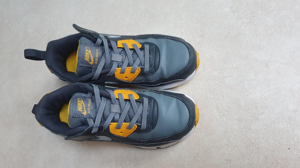 Nike Air Max sneakers Maat 35, Gebruikt, Verzenden, Nike, Jongen of Meisje