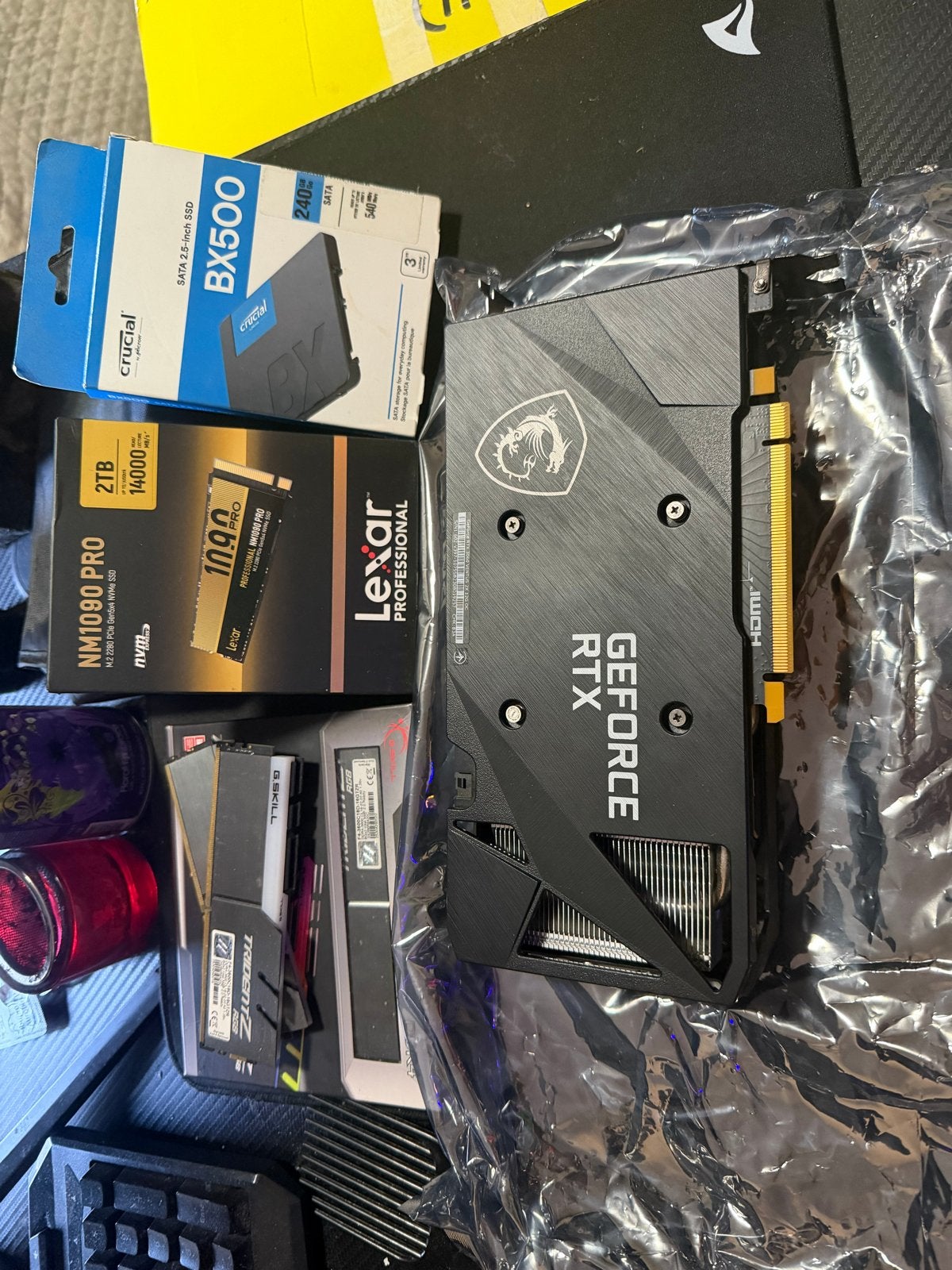 Complete set PC onderdelen: GPU, SSD's, RAM,,, Ophalen of Verzenden, Gebruikt