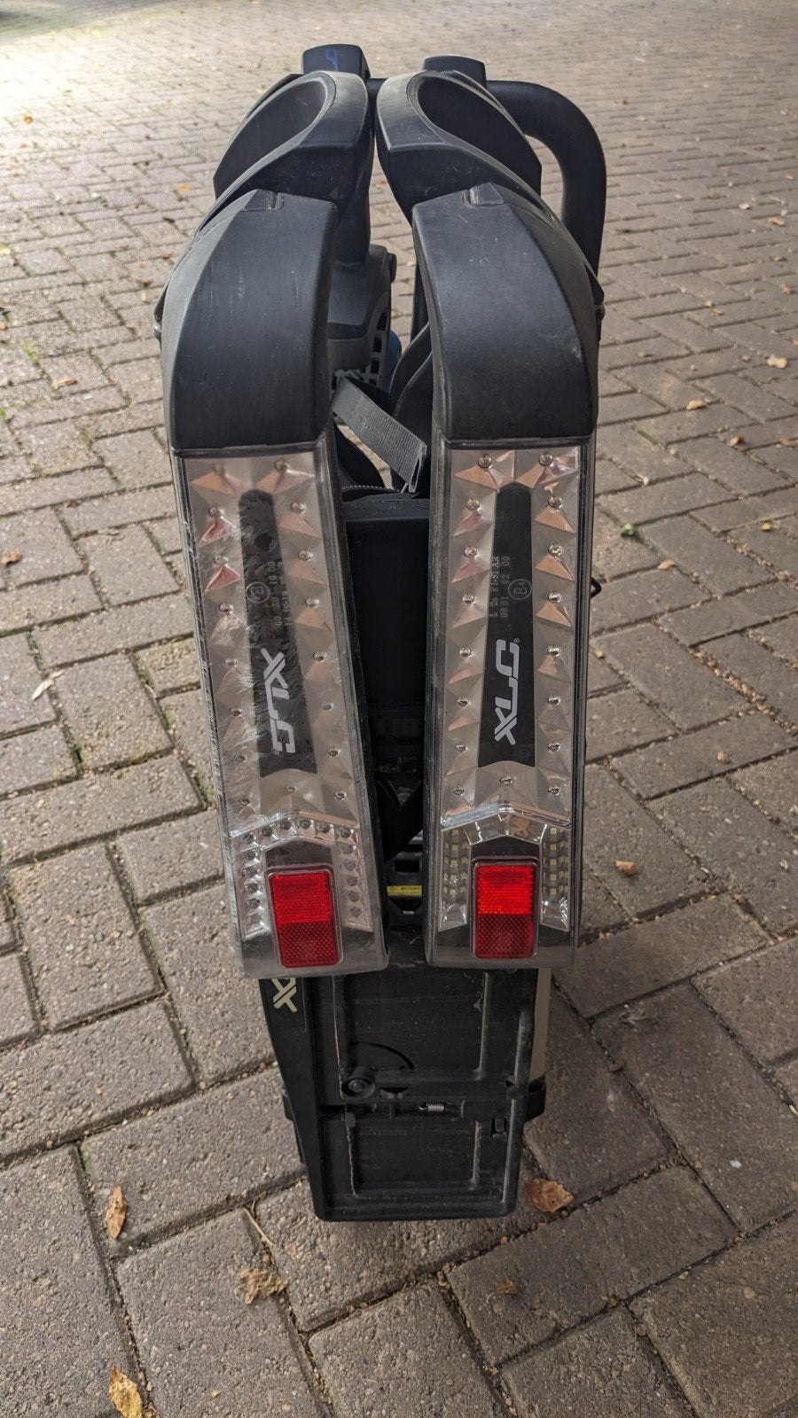 XLC Azura Easy LED Fietsendrager voor 2 fietsen, Ophalen, Gebruikt