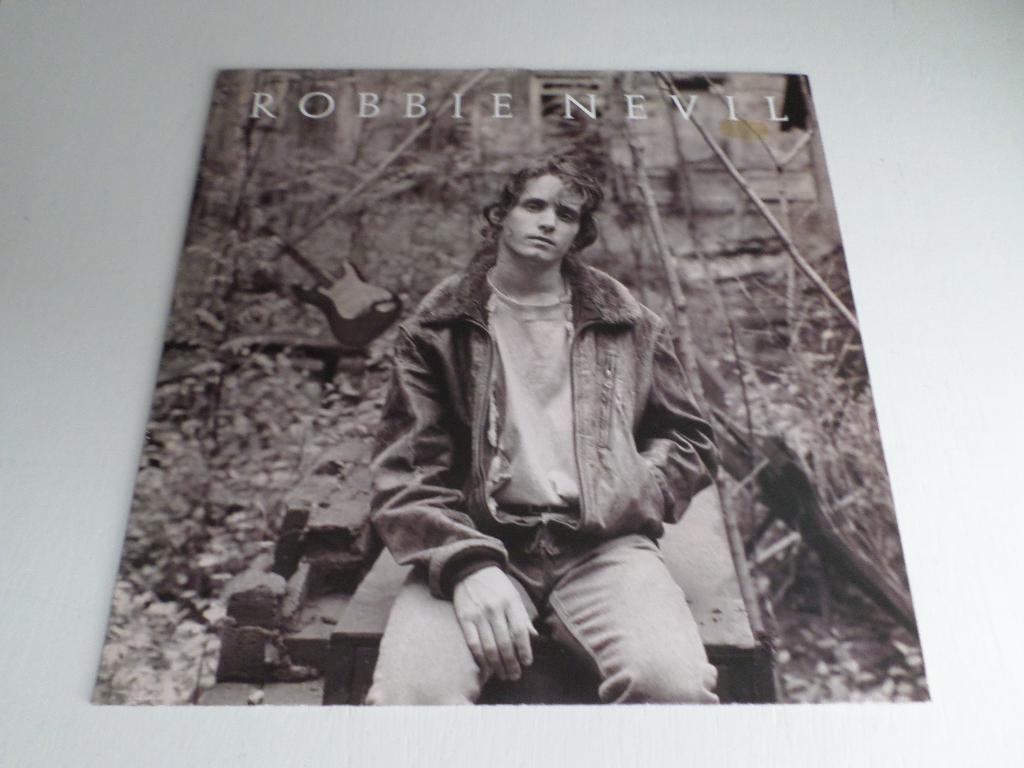 Robbie Nevil - Robbie Nevil 1e LP met C'est La Vie, Ophalen of Verzenden, Zo goed als nieuw, 12 inch