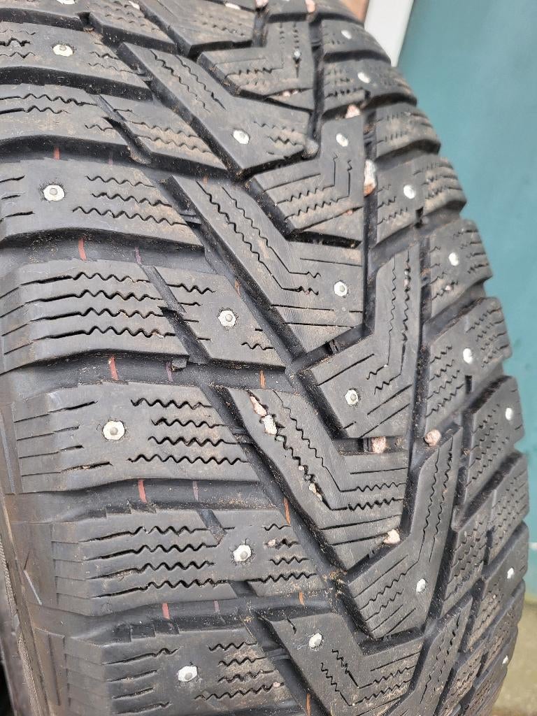 4 x 225/60/18 Hankook Winter Ipike Spijkerbanden 300,- Incl, Auto-onderdelen, Banden en Velgen, 18 inch, Gebruikt, Hankook, Band(en)