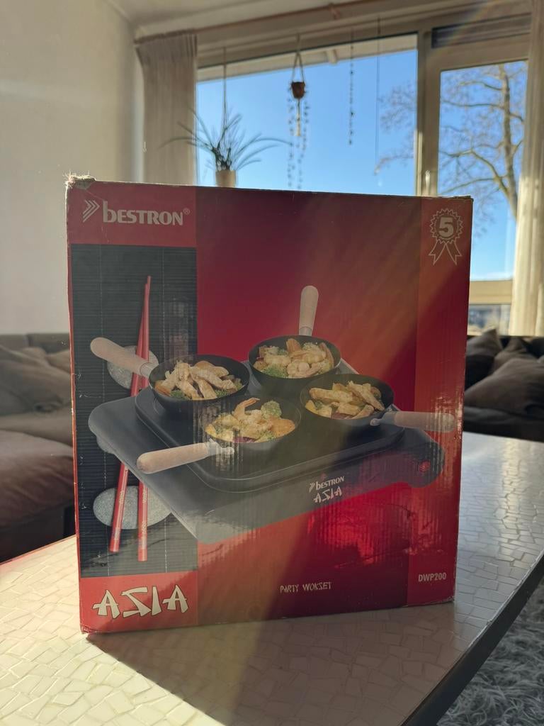 NIEUW - Mini wok set, Witgoed en Apparatuur, Gourmetstellen, Ophalen, Zo goed als nieuw, 4 t/m 7 personen