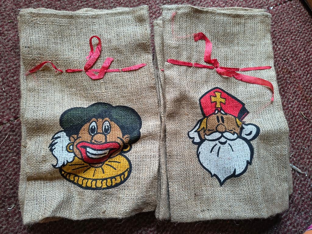 sint en piet jutezakjes-vintage, Diversen, Sinterklaas, Ophalen of Verzenden, Zo goed als nieuw