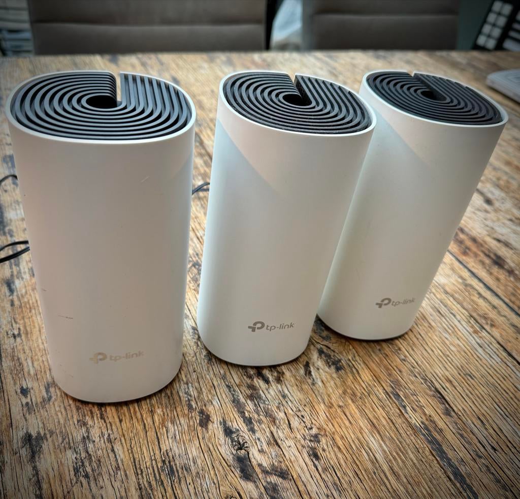 TP-Link Deco M5 Wifi Versterkers (3 stuks) ZGAN, Computers en Software, WiFi-versterkers, Ophalen of Verzenden, Zo goed als nieuw