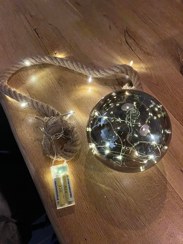 Kerstbal met touw en licht, Diversen, Kerst, Ophalen, Zo goed als nieuw