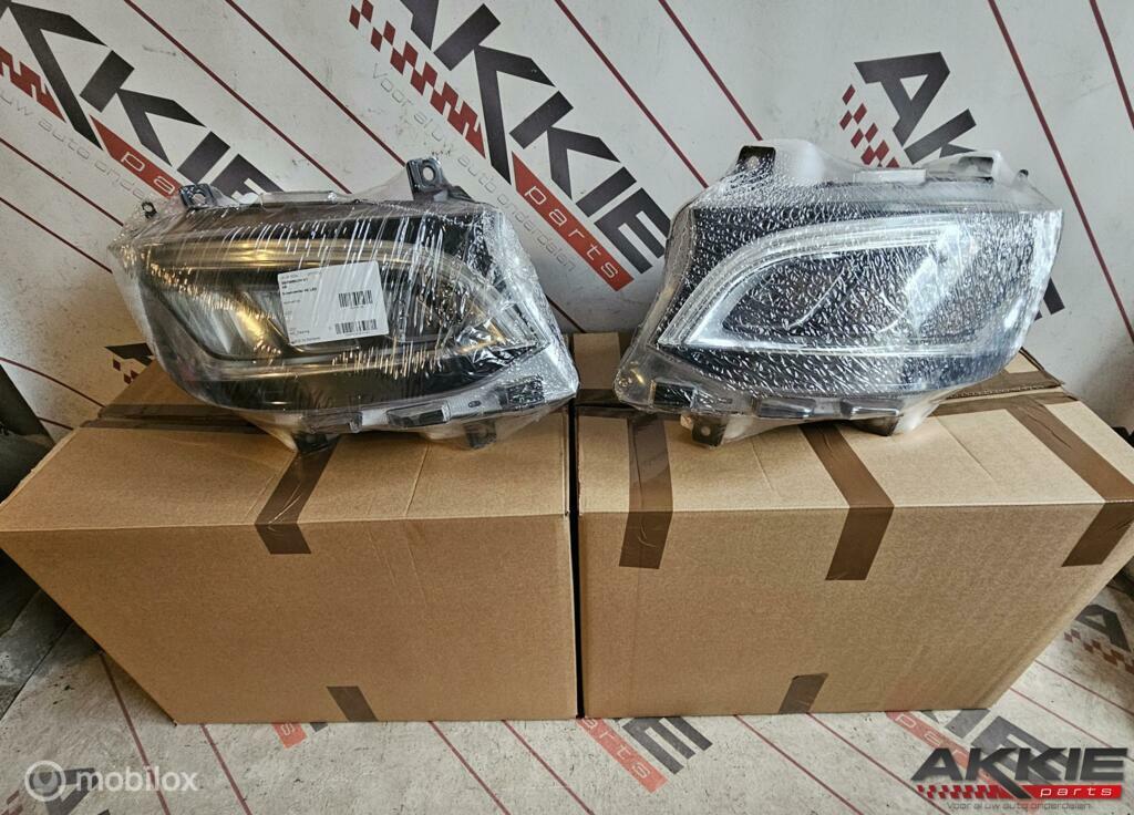 Mercedes sprinter W910 Koplampen set Led A9109065100, Auto-onderdelen, Verlichting, Ophalen of Verzenden, Gebruikt