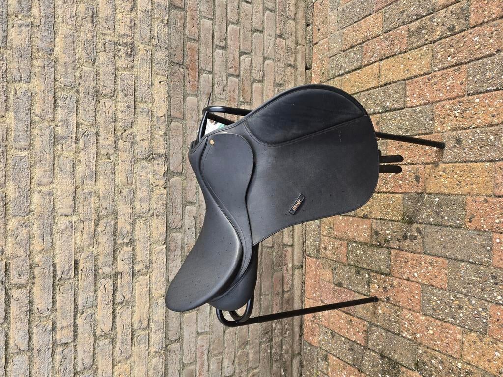 Verschillende tweedehandszadels: Hulsebos, Fryso, wintec, KM, Dieren en Toebehoren, Paarden en Pony's | Zadels, Ophalen of Verzenden