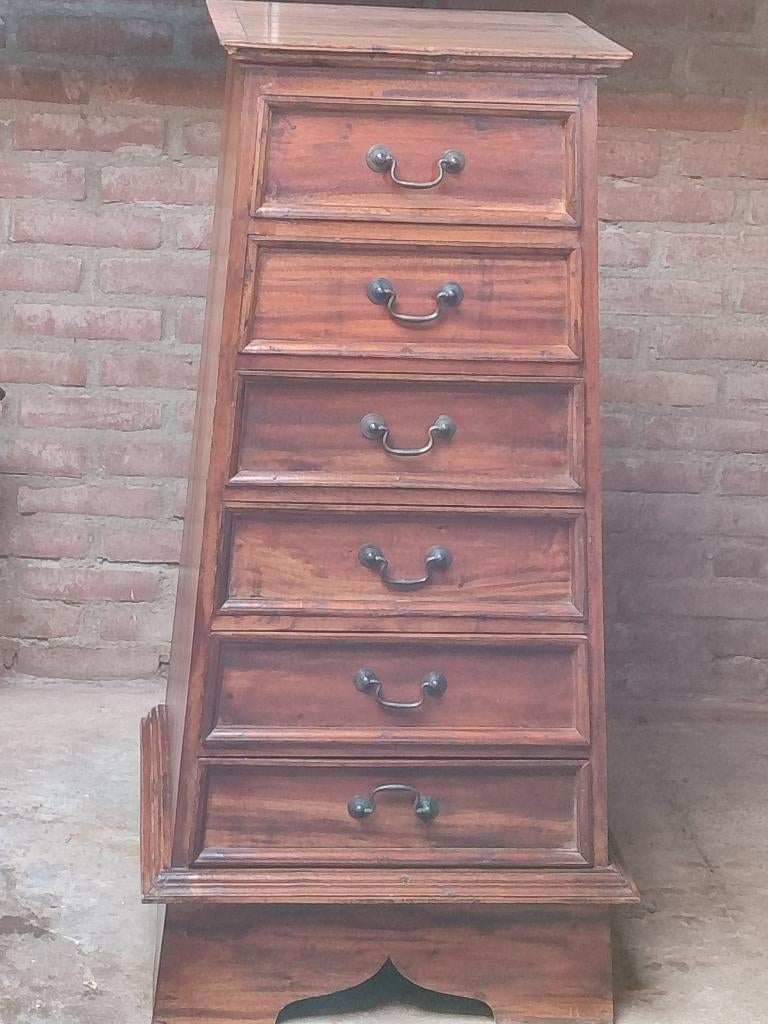 Koloniaal ladenkastje chiffonier, Ophalen