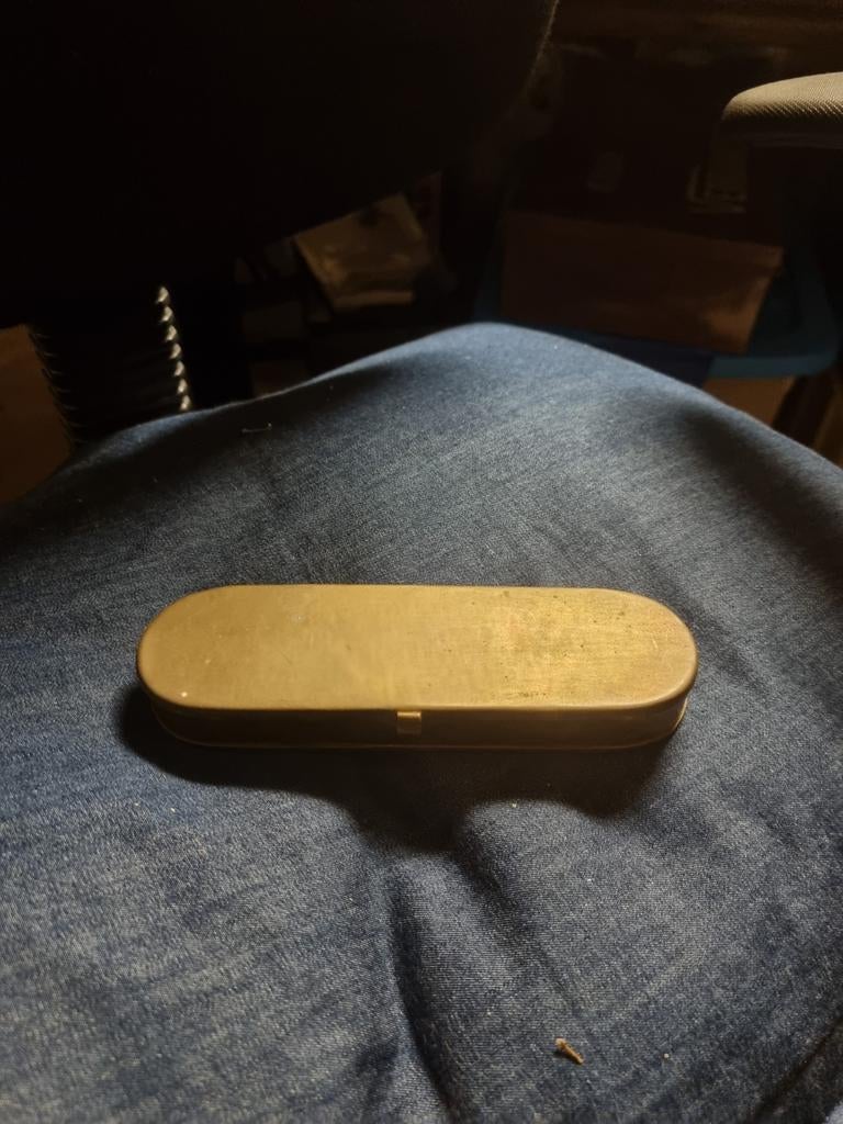 Antiek koperen blikje. Brillenkoker. Tabaksdoosje, Ophalen of Verzenden