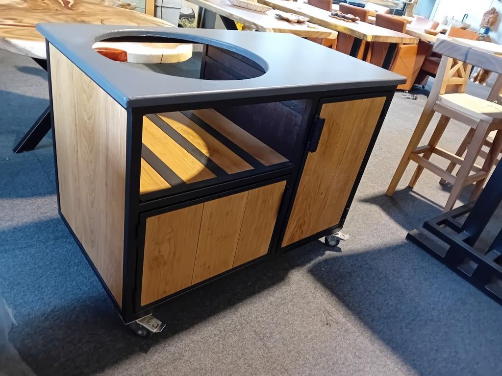 Showroommodel aanbieding buitenkeuken staal eiken en beton, Tuin en Terras, Buitenkeukens, Industrieel suar interieur, Nieuw, Ophalen of Verzenden