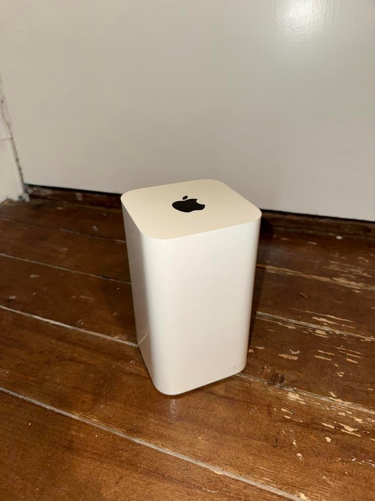 Apple AirPort Time Capsule 2TB (A1470), Ophalen of Verzenden, Gebruikt