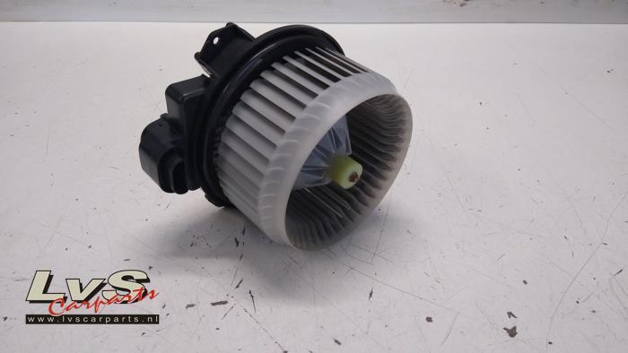 Kachel Ventilatiemotor van een Toyota Yaris, Ophalen of Verzenden, 3 maanden garantie, Gebruikt, Toyota