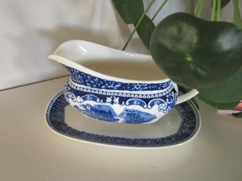 Sauskom Royal Sphinx Maastricht Cambridge old England, Antiek en Kunst, Antiek | Servies los, Ophalen of Verzenden