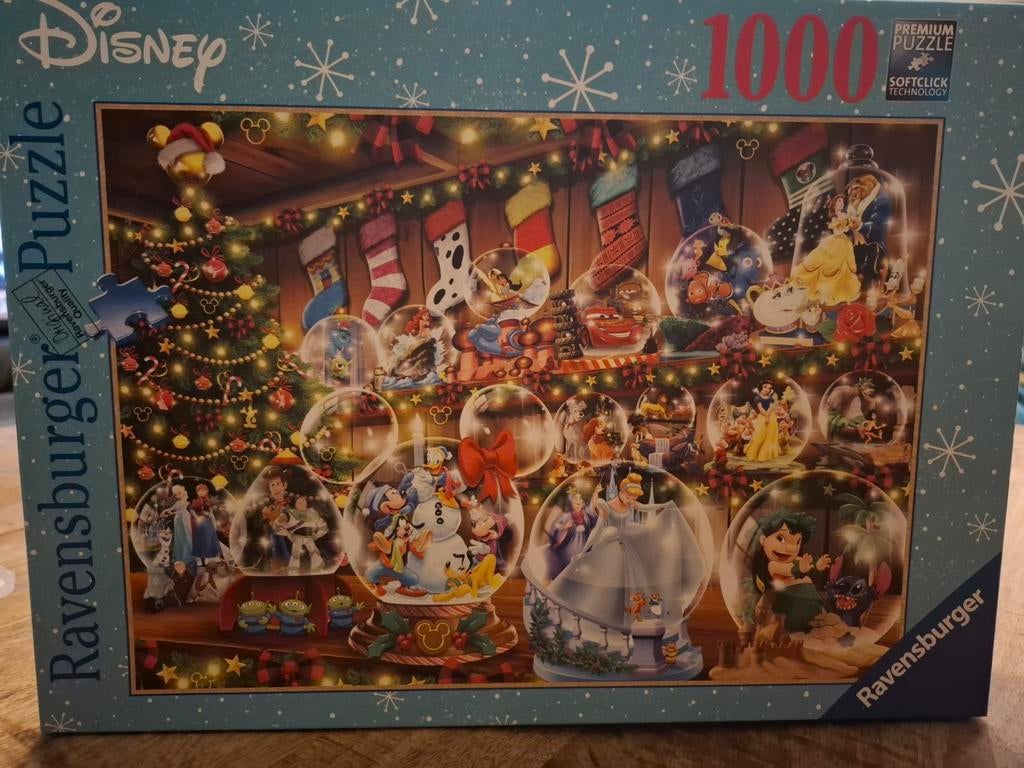Disney Ravensburger Kerstpuzzel 1000 Stukjes, Ophalen of Verzenden, 500 t/m 1500 stukjes, Gebruikt, Legpuzzel