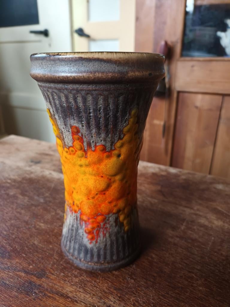 Zeldzame  fat lava vaas 18 cm., Antiek en Kunst, Antiek | Vazen, Ophalen of Verzenden