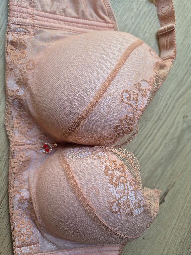 BH's - 90C (1 roze, 2 zwarte), Kleding | Dames, Ondergoed en Lingerie, Ophalen of Verzenden, Zwart, BH