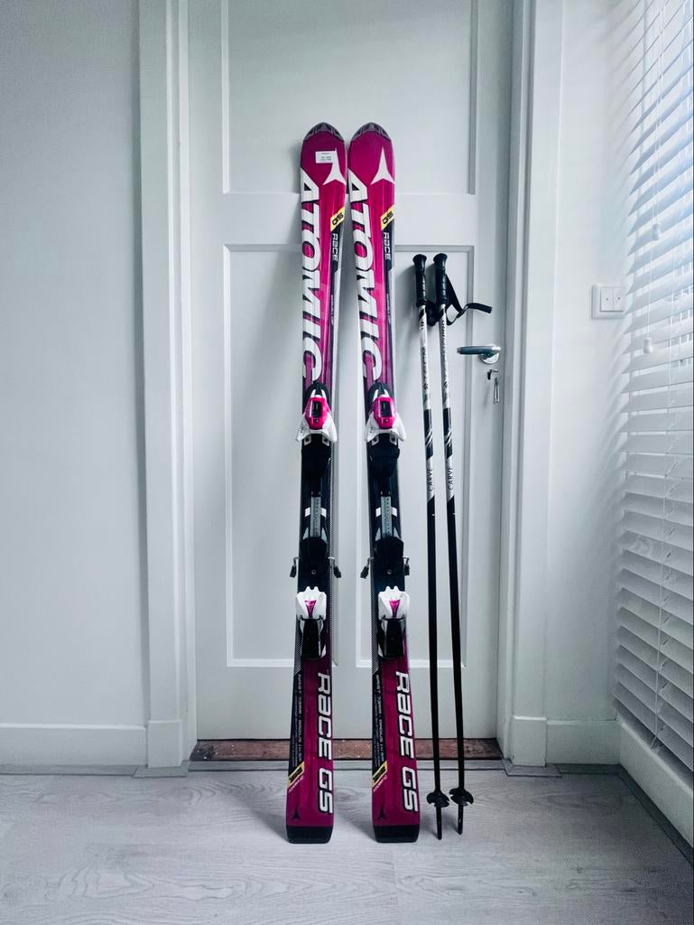 Atomic Race GS Ski's 162cm met Bindingen en Stokken, Ophalen, 160 tot 180 cm, Gebruikt, Carve