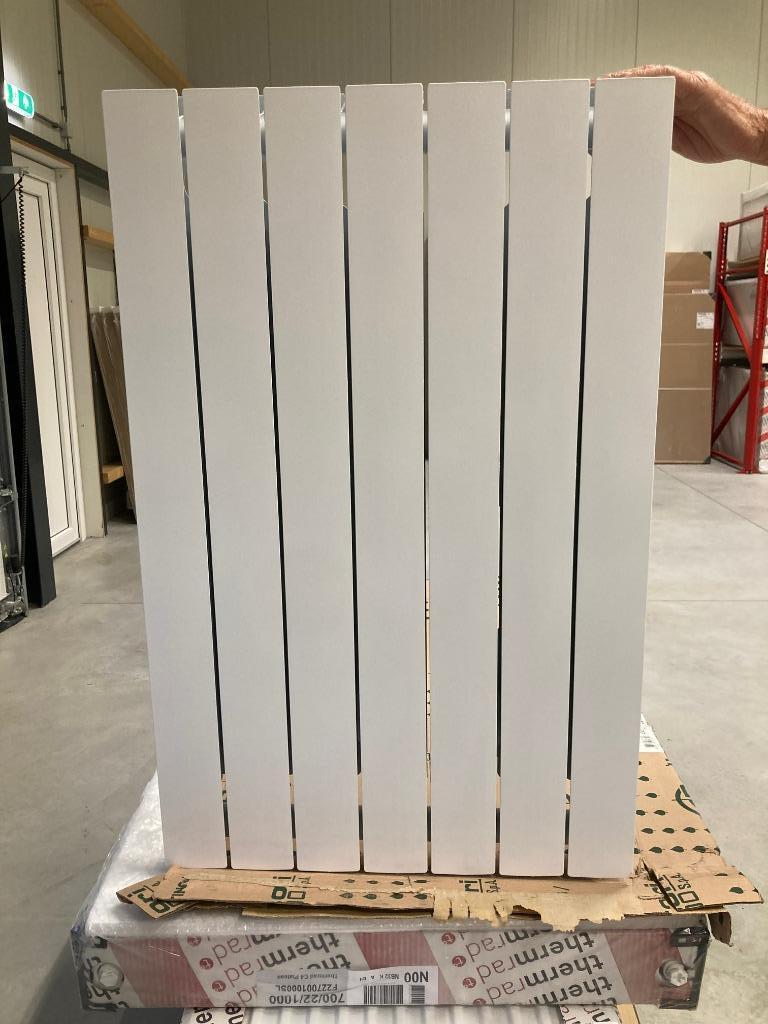 2x Thermrad AluBasic radiator 881 x 560 Wit 7 kolommen, Radiator, Nieuw, Minder dan 60 cm, Ophalen of Verzenden
