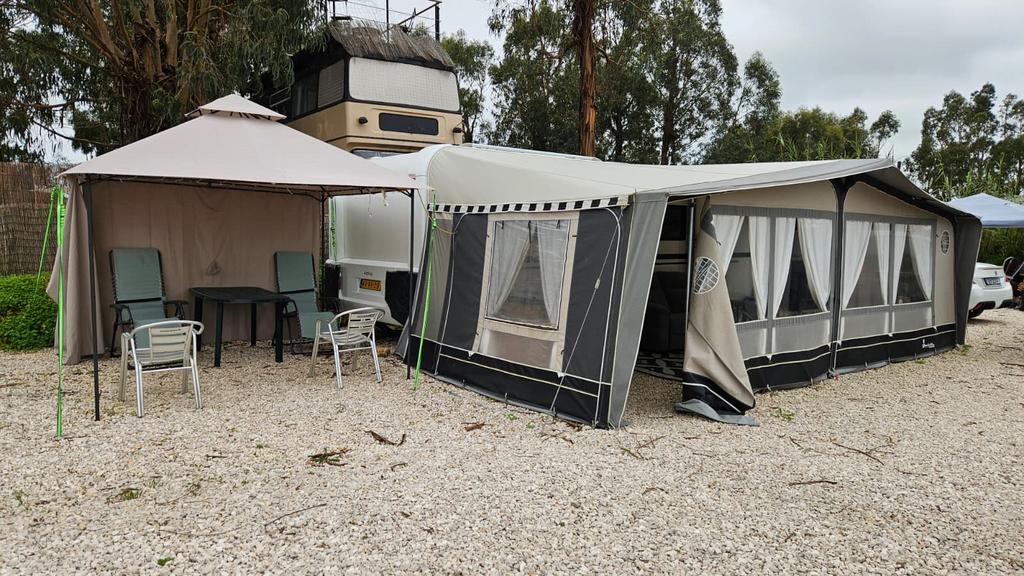 Adria Alpina 633 HT IsabellavoortenAirco2017 4 slaapplaatsen, Caravans en Kamperen, Rondzit, Particulier, Adria, 6 tot 7 meter