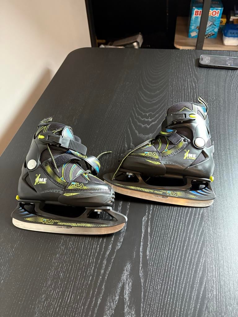 Fila kinderschaatsen verstelbaar 32-35, Ophalen of Verzenden, Zo goed als nieuw, IJshockeyschaatsen, Overige merken