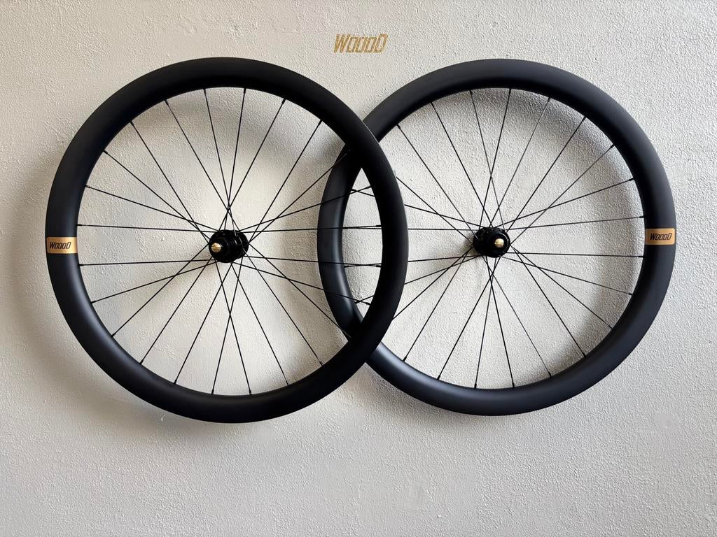 CARBON HANDGESPAAKTE WOOOD GRAVEL WIELSET  40/45MM, 25/29MM, Ophalen of Verzenden, Nieuw, Wiel