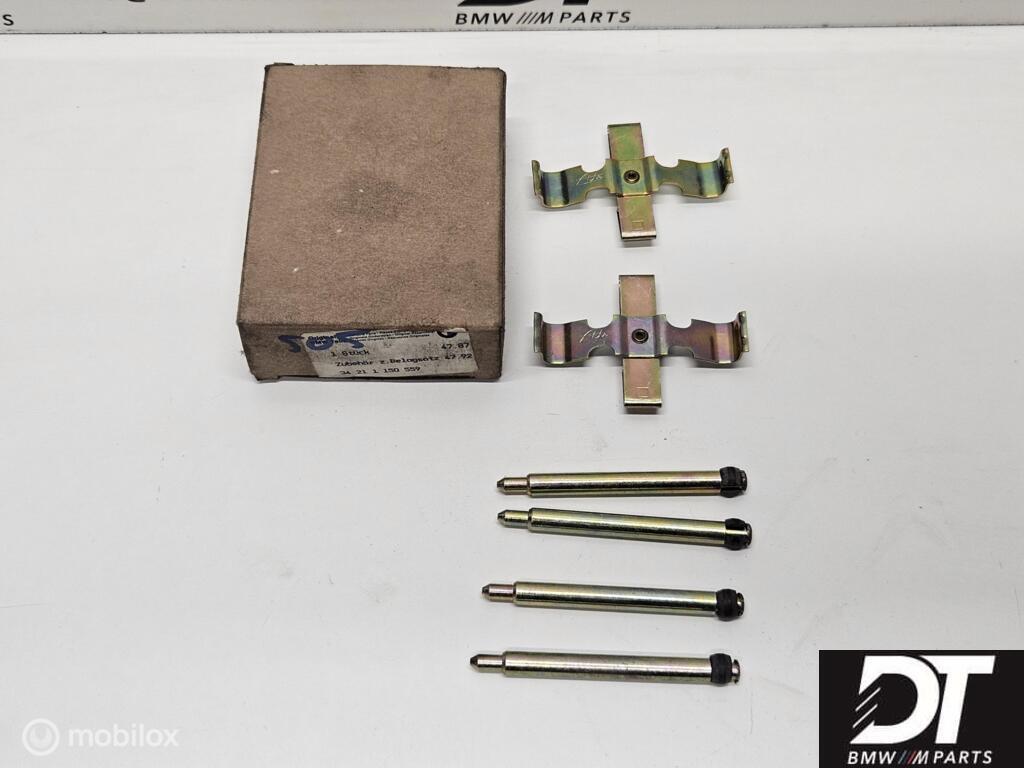 Set mounting parts BMW 7-serie E23 34211150559, Nieuw, Ophalen of Verzenden