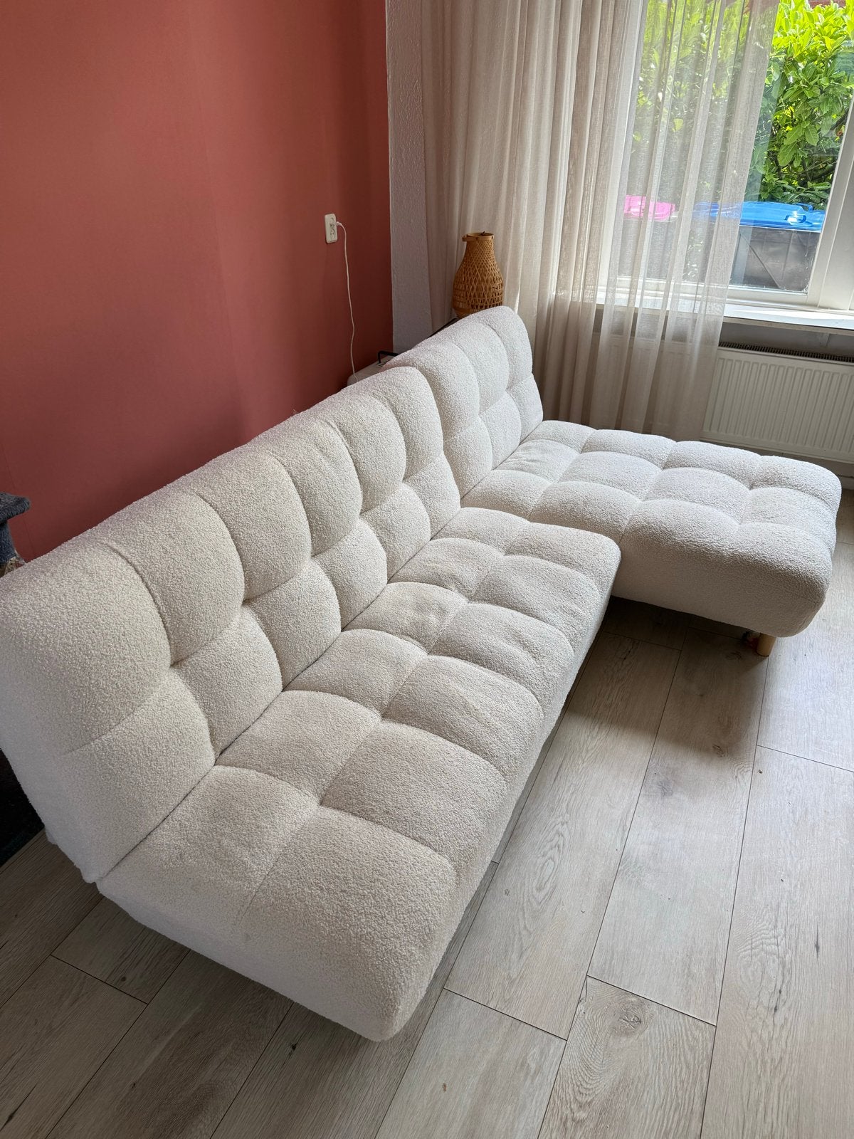Comfortabele witte (slaap) hoekbank - in goede staat, Huis en Inrichting, Banken | Bankstellen, Ophalen, 250 tot 300 cm, 100 tot 125 cm