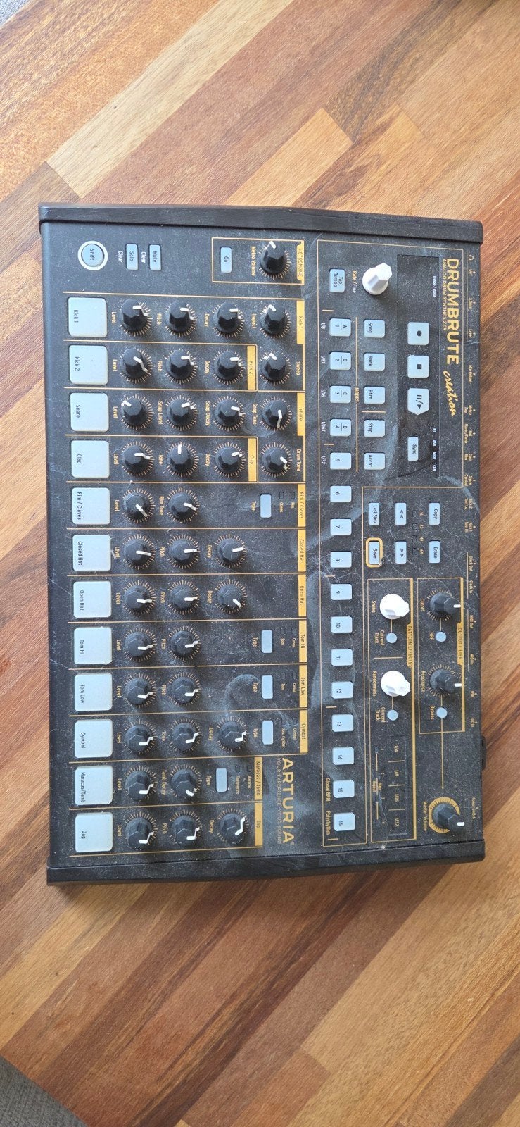 Arturia DrumBrute analoge drumcomputer, Ophalen of Verzenden, Gebruikt, Overige merken