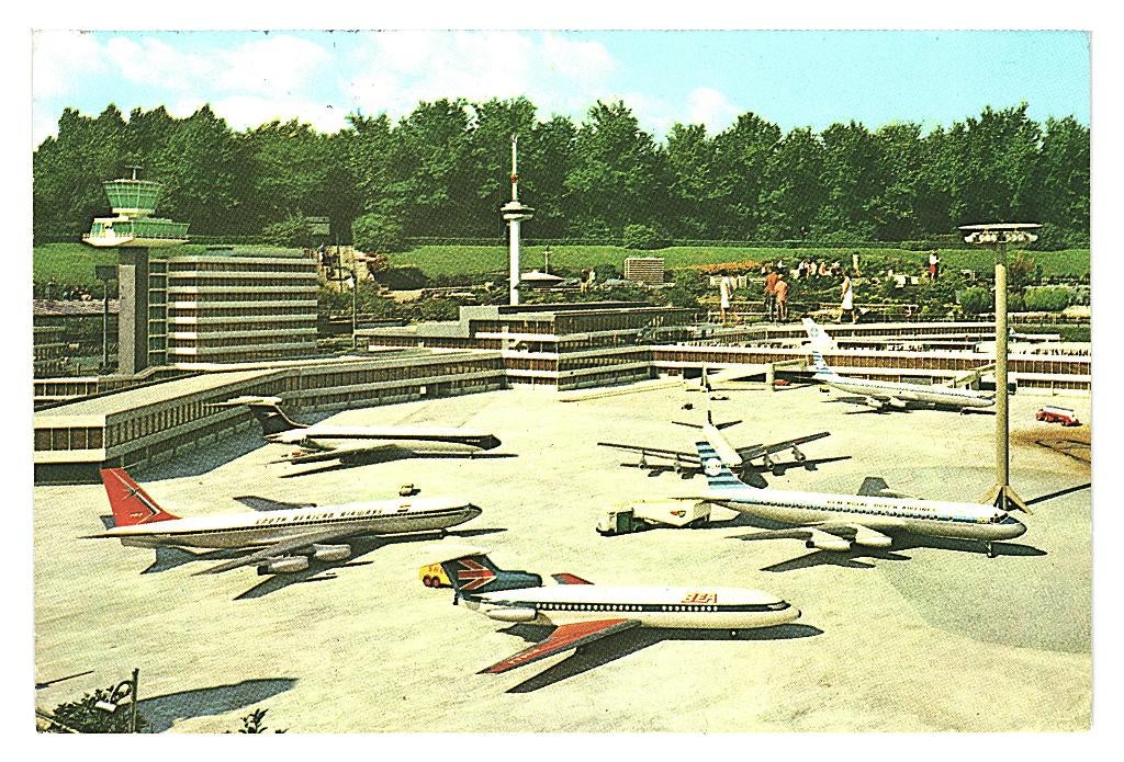 802371 Luchthaven Schiphol Amsterdam Madurodam Den Haag