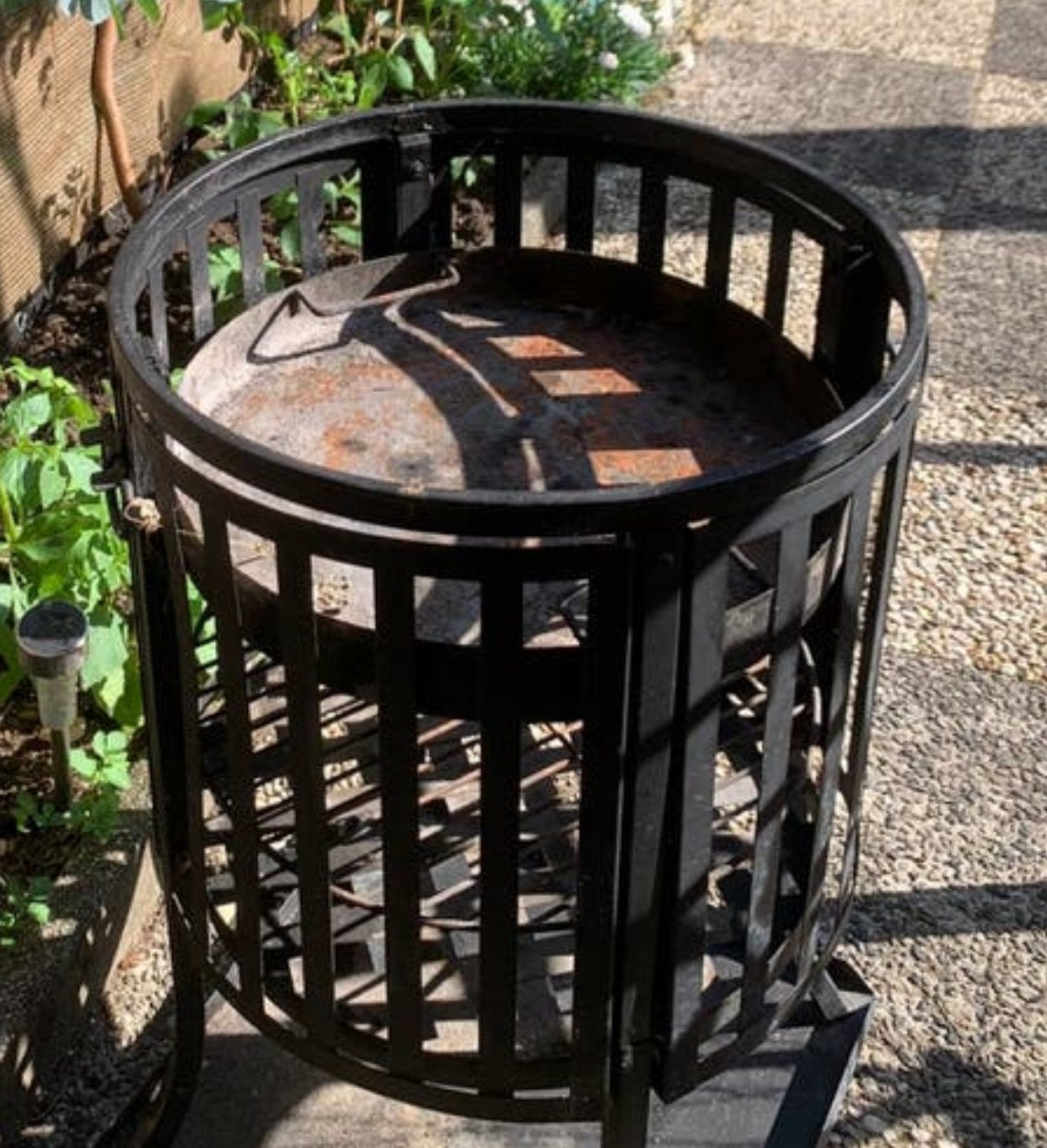 Bbq en vuurkorf  samen, Ophalen, Zo goed als nieuw