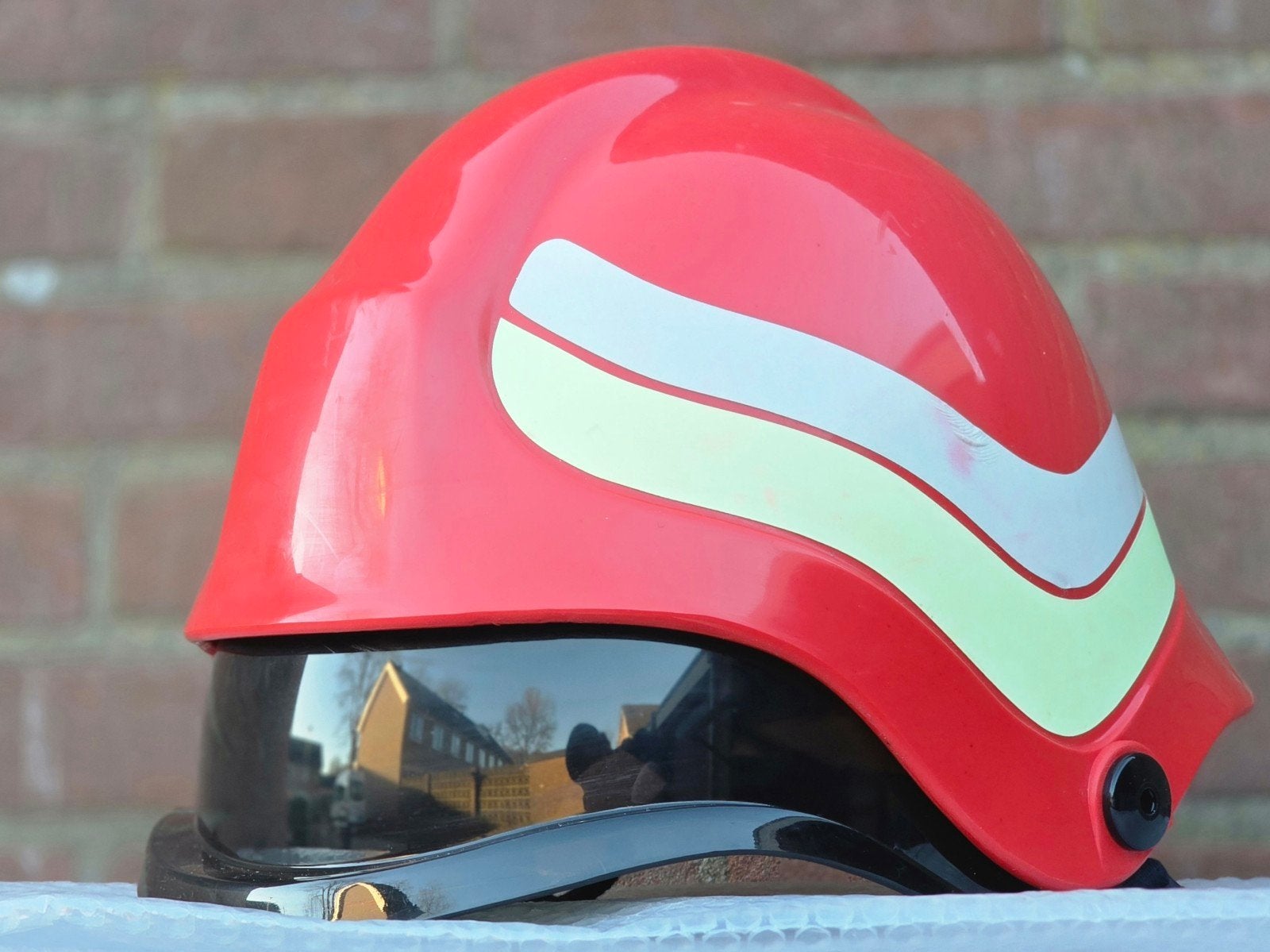 brandweerhelm brandweer Kroatië, Ophalen of Verzenden, Landmacht, Nederland, Embleem of Badge