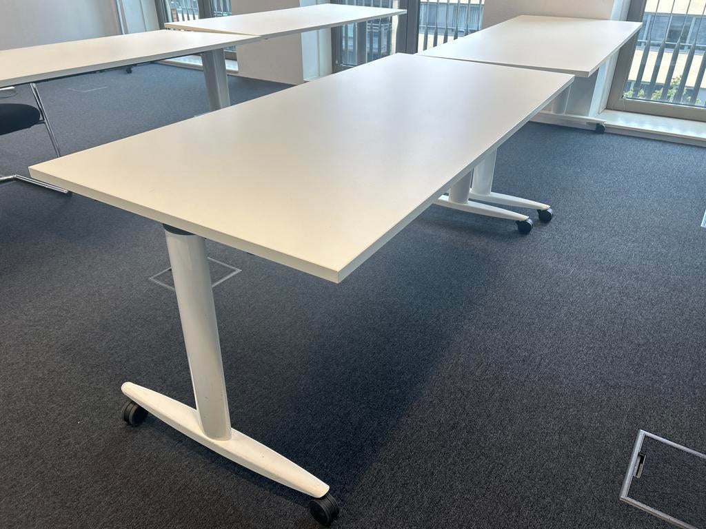 Witte vergadertafel op wielen - Flexibel en modern, Ophalen, Met wielen, Gebruikt