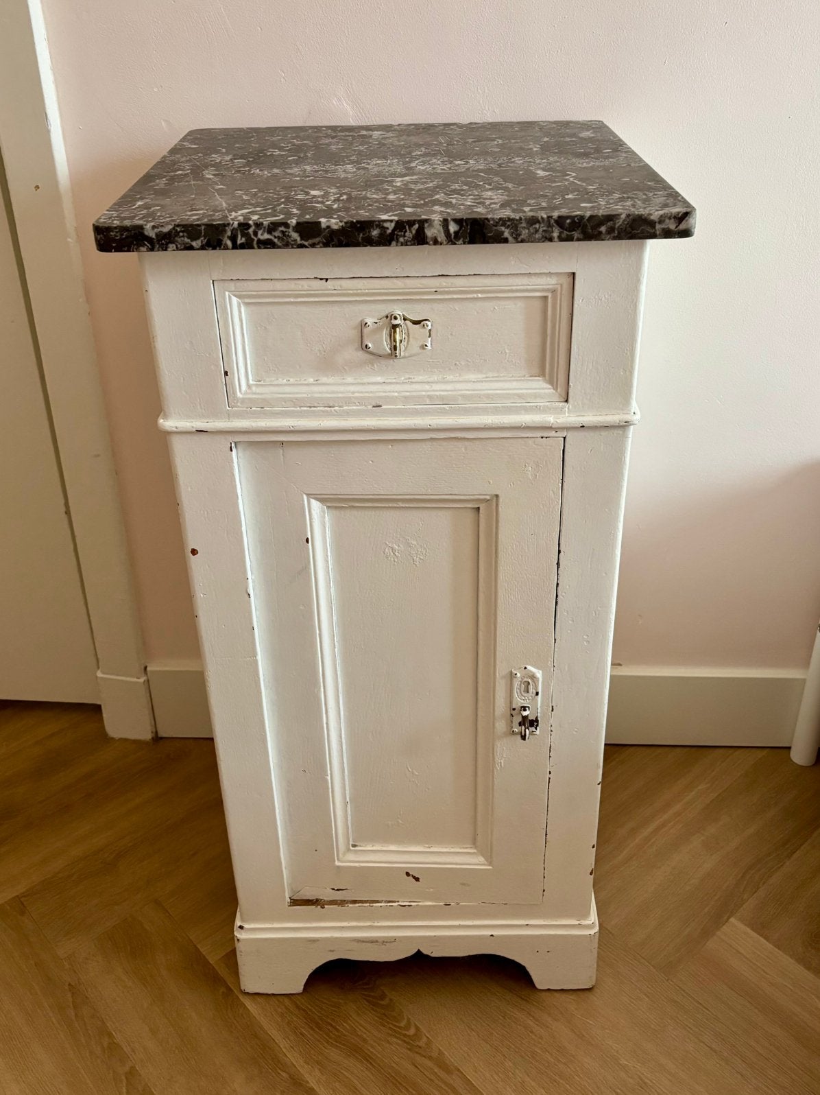 Brocante kastje met marmeren blad, Ophalen