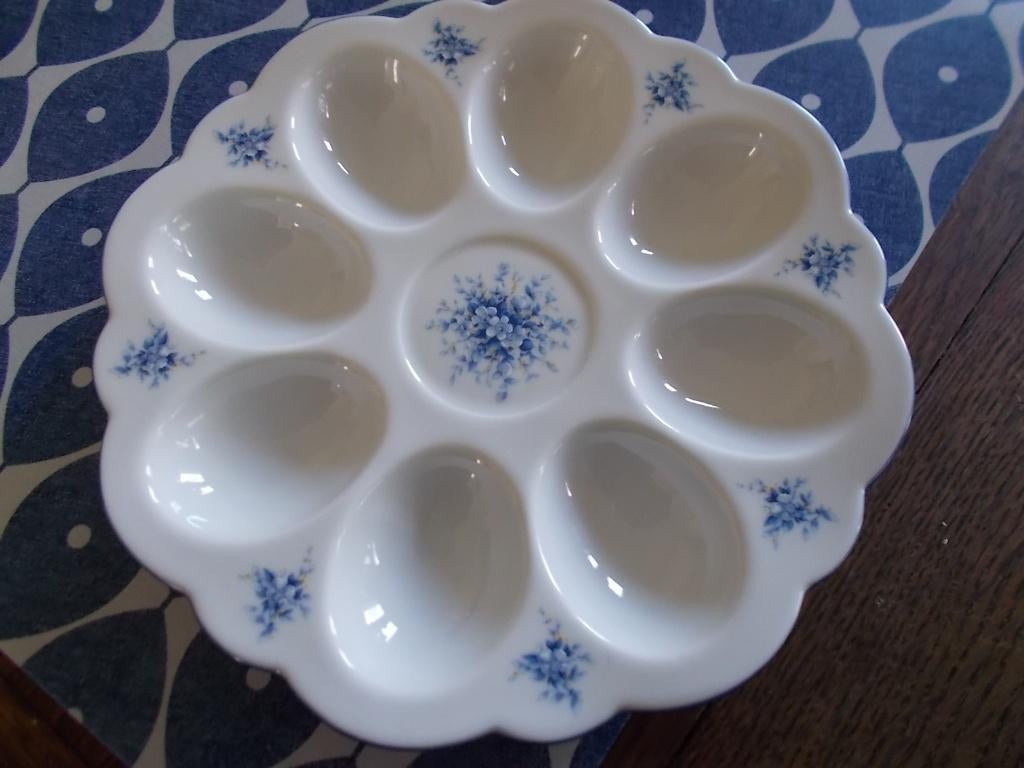 🥚Eierschaal van Leander 1946 RGK. Eierbord, eieren., Ophalen of Verzenden, Overige stijlen, Porselein, Schaal of Schalen