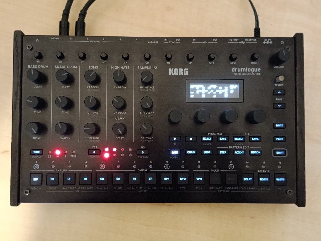 Korg Drumlogue, Muziek en Instrumenten, Ophalen of Verzenden, Zo goed als nieuw, Korg