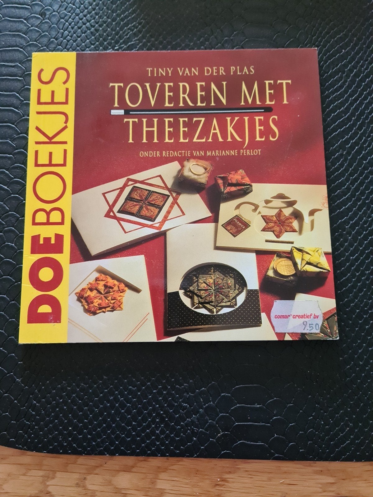 T. van der Plas - Toveren met theezakjes, Ophalen of Verzenden, Zo goed als nieuw, T. van der Plas