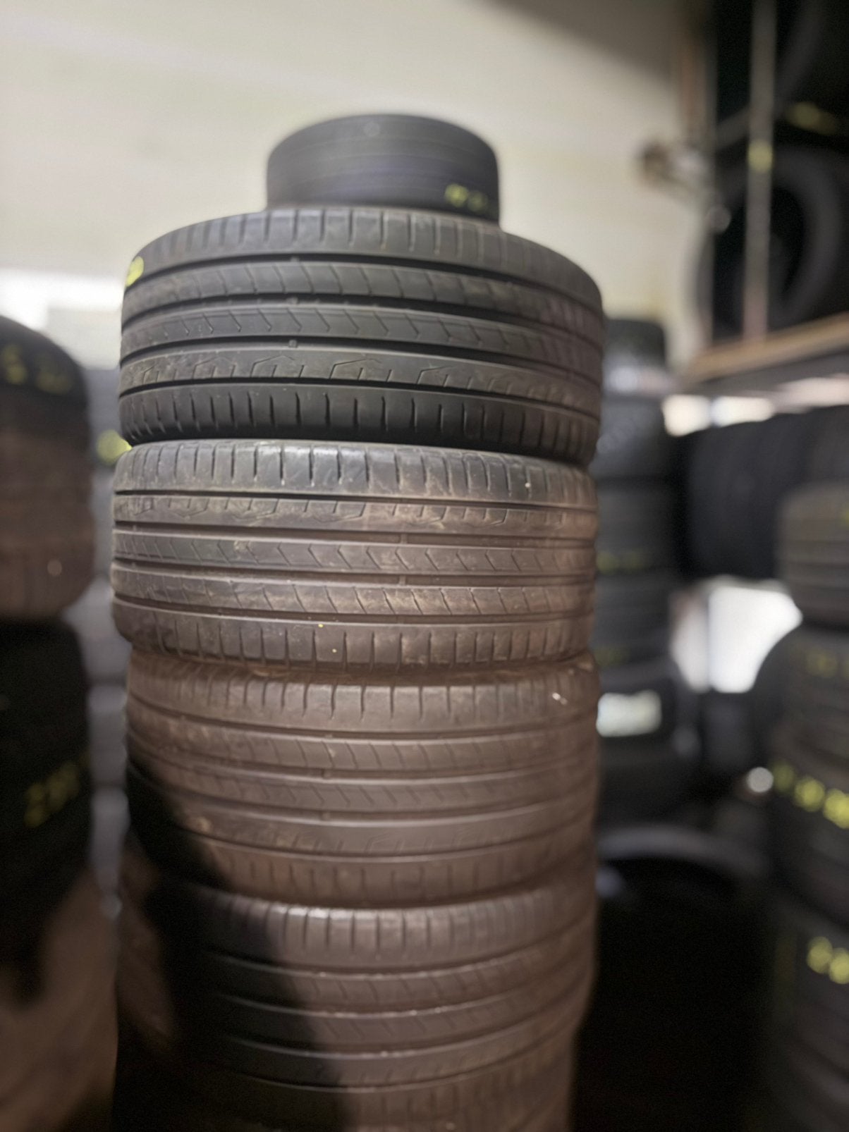 2x 275/45R20 2754520 CONTİNENTAL 5,5mm (inclusief monteren), Auto-onderdelen, Ophalen, Gebruikt, 275 mm, Band(en)