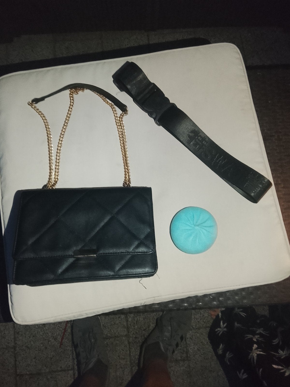 Topkwaliteit zwarte schoudertas met gouden ketting, Ophalen of Verzenden, Zo goed als nieuw, Zwart, Schoudertasje