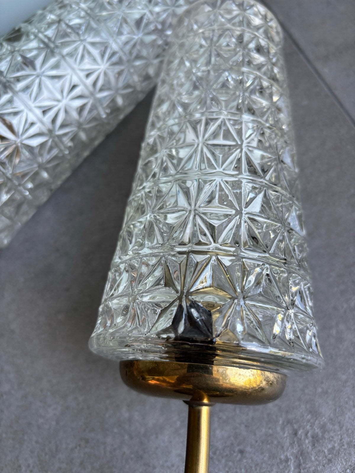 Vintage franse wandlampen  met glazen kap (2 stuks), Ophalen of Verzenden